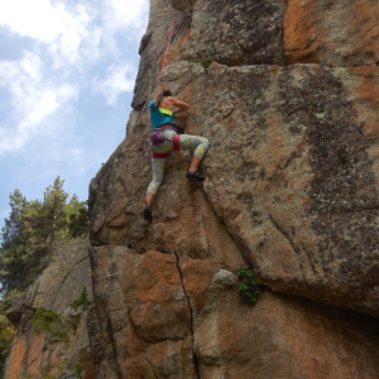Sortida d'escalada esportiva en roca