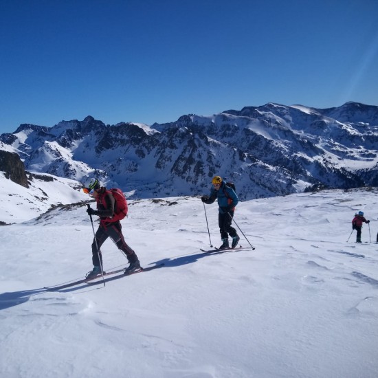 Esquí alpinisme : progressió en canals